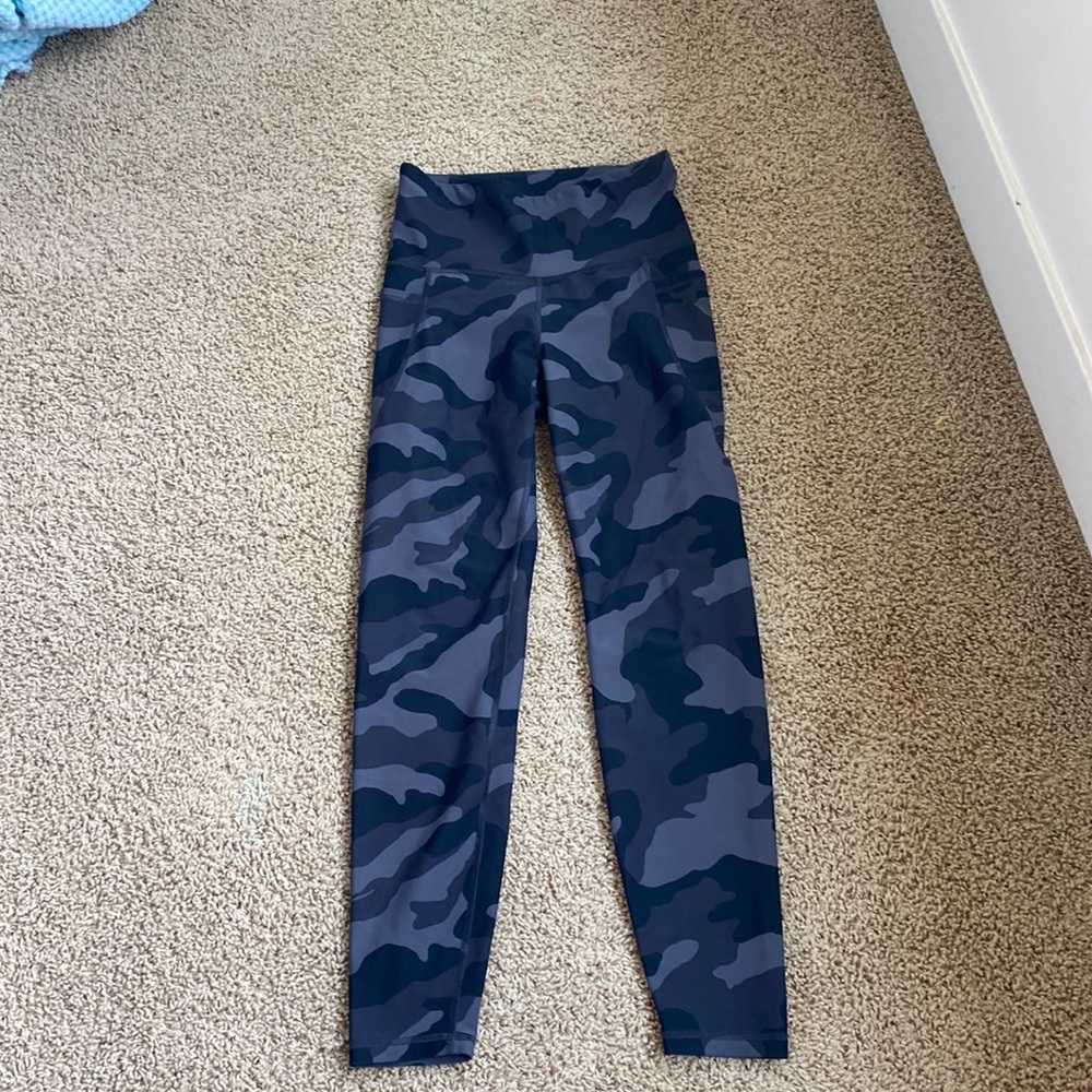 black camo leggings